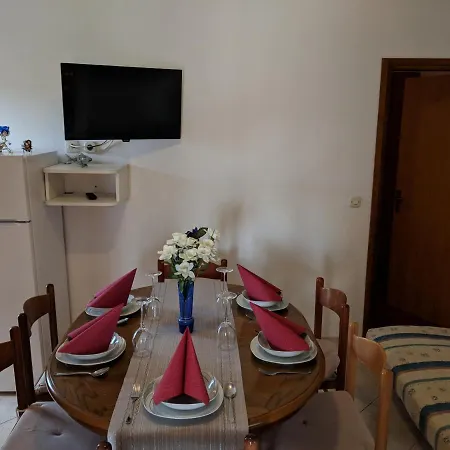 By The Sea Dobropoljana, Pasman - 8198 Apartment *